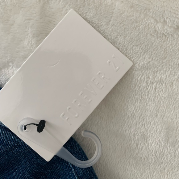 BNWT Beret - Picture 2 of 3